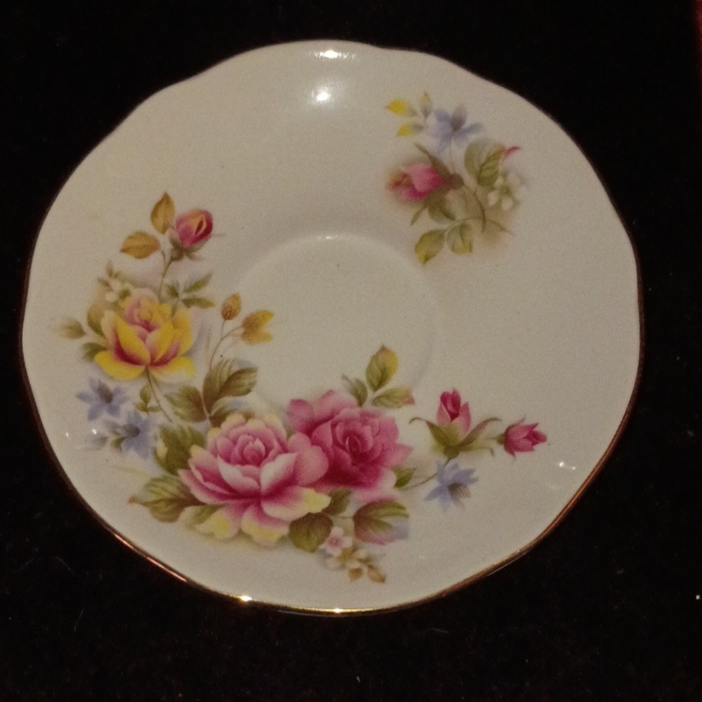Floral Teacup and Saucer Set Duchess Bone China England - Picture 6 of 9